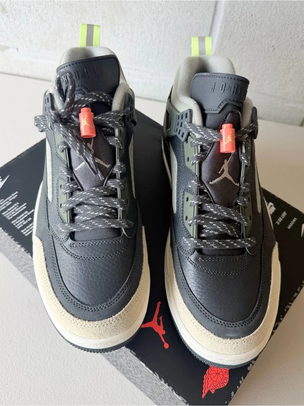 JORDAN SPIZIKE LOW MEN’S SHOES ANTHRACITE SPRUCE FOG 10.5